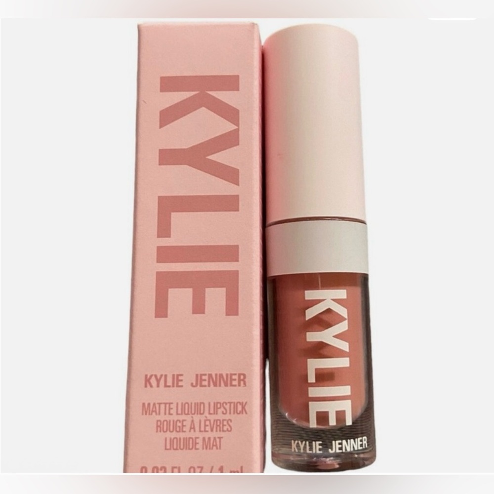Kylie Cosmetics Matte Liquid Lipstick - KOKO K mini 1 ml color 300